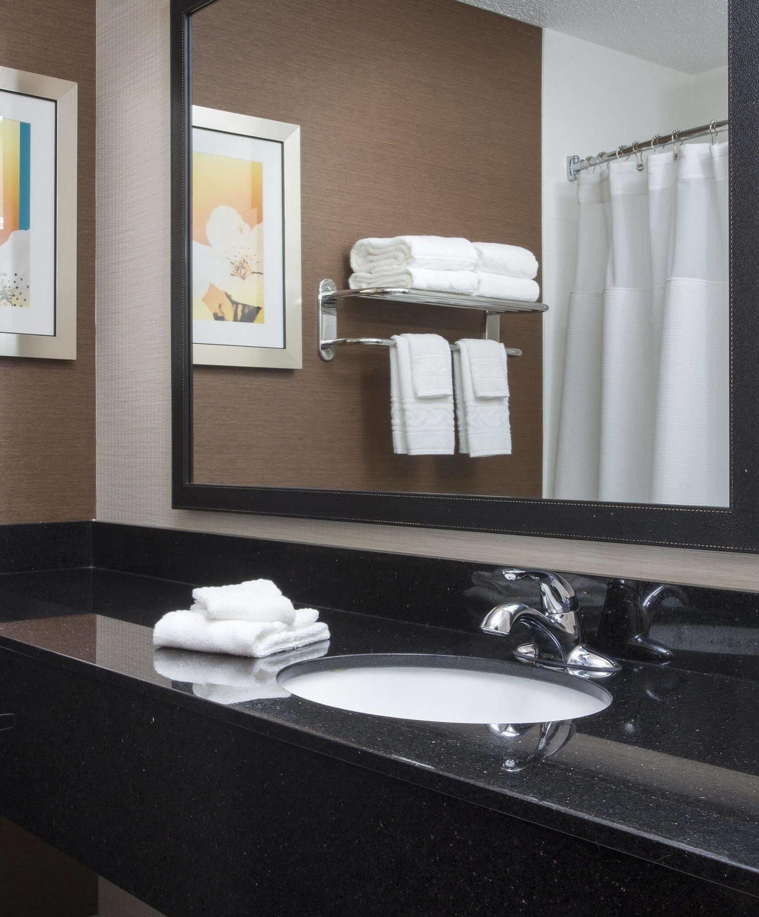 Sonesta Essential Houston Energy Corridor Hotel Exterior photo